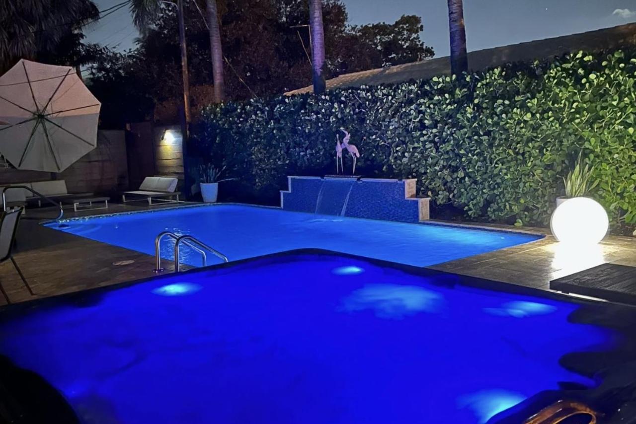 Palms Retreat! Giant Heated Pool-Hottub-Firepit-5Min2Beach-Pets-Ev Chgr Fort Lauderdale Extérieur photo